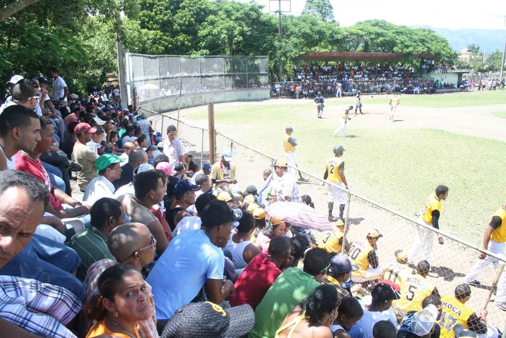 El fanático ha brindado un gran respaldo a la III Versión de la Liga de Verano de Beisbol Profesional.